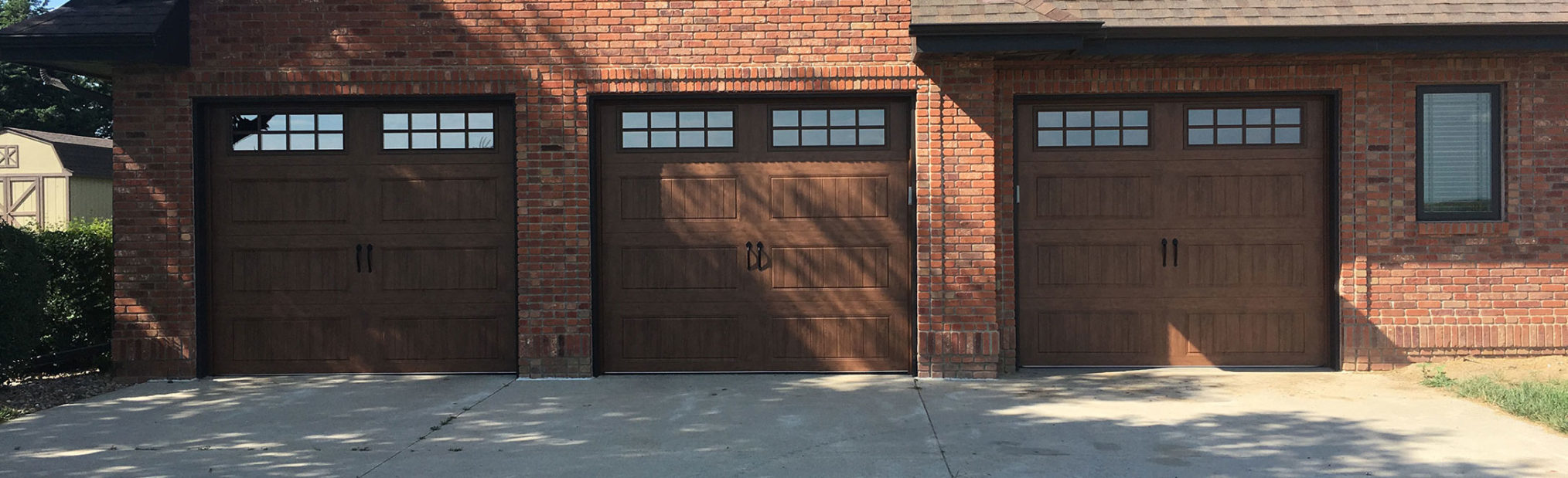 Signs of a Bad Garage Door: When to Call for Garage Door Repair in Toronto